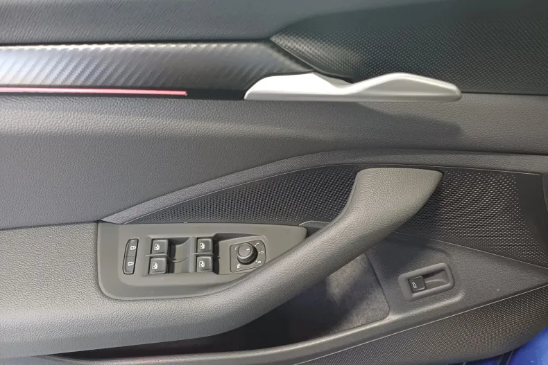 Skoda Superb din 2025 cu 2.669 km - oferta SKO235554 - foto 9