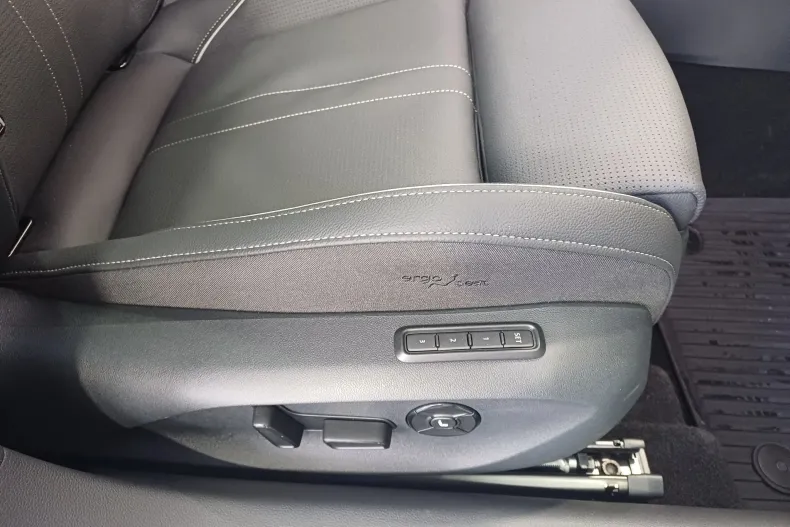 Skoda Superb din 2025 cu 2.669 km - oferta SKO235554 - foto 30