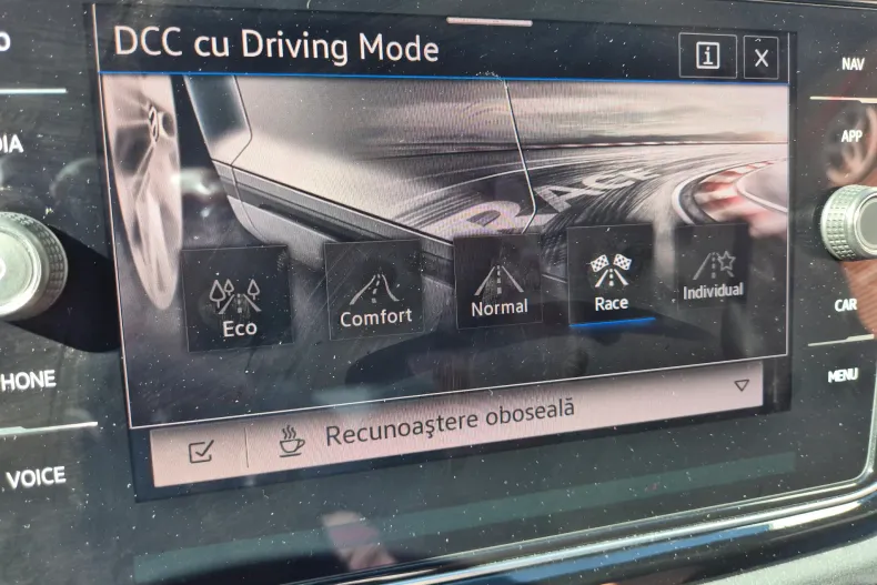 Volkswagen T-Roc R din 2020 cu 52.972 km - oferta VOL235560 - foto 27