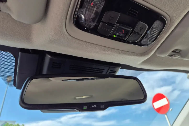 Toyota Yaris Cross din 2025 cu 1.531 km - oferta TOY235561 - foto 22