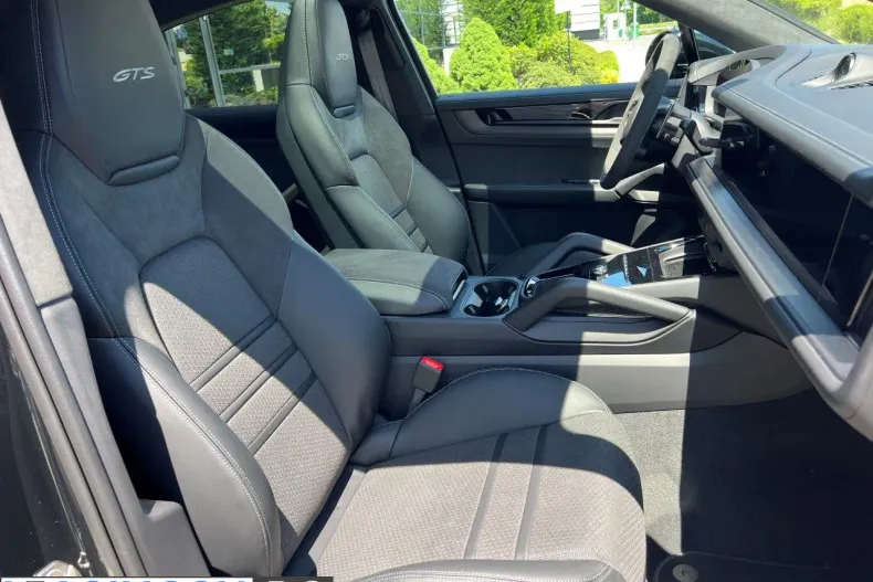Porsche Cayenne din 2026 cu 690 km - oferta POR235564 - foto 11