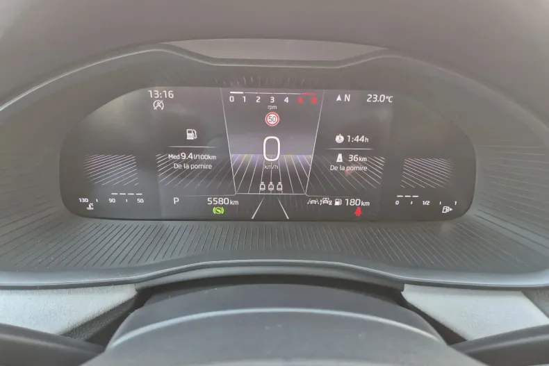 Skoda Kamiq din 2025 cu 16.734 km - oferta SKO235577 - foto 17