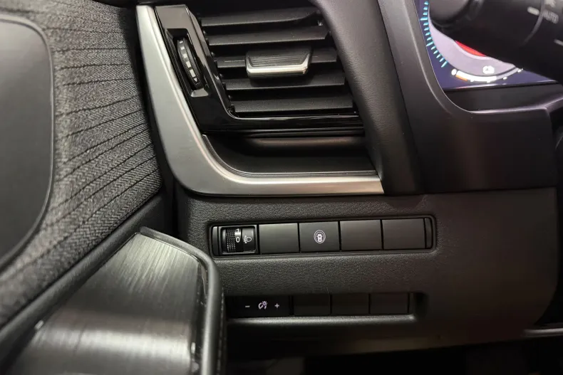 Nissan X-Trail din 2023 cu 154.576 km - oferta NIS235581 - foto 32