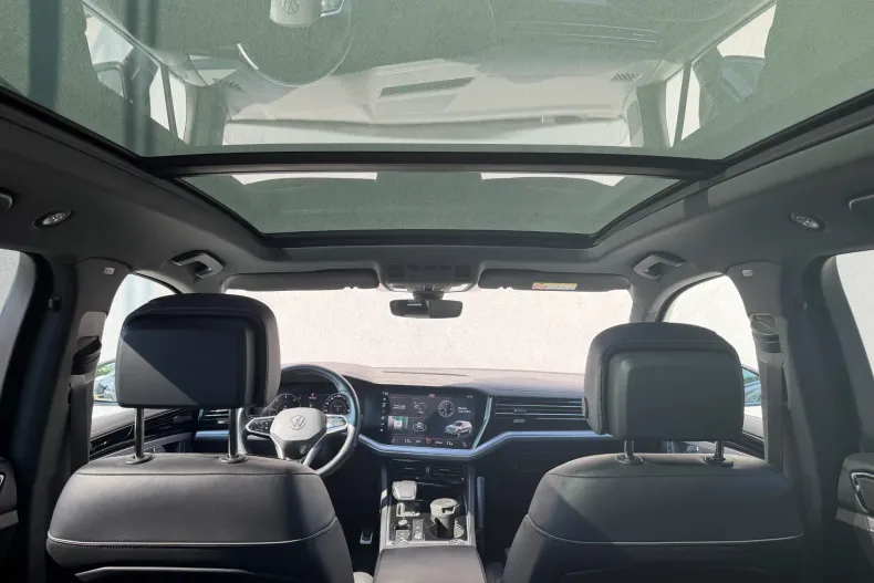 Volkswagen Touareg din 2023 cu 118.900 km - oferta VOL235582 - foto 27