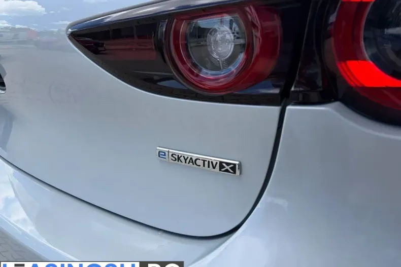 Mazda 3 din 2025 cu 700 km - oferta MAZ235590 - foto 7