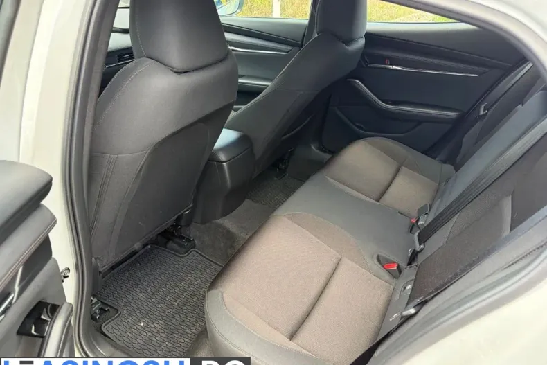 Mazda 3 din 2025 cu 700 km - oferta MAZ235590 - foto 11