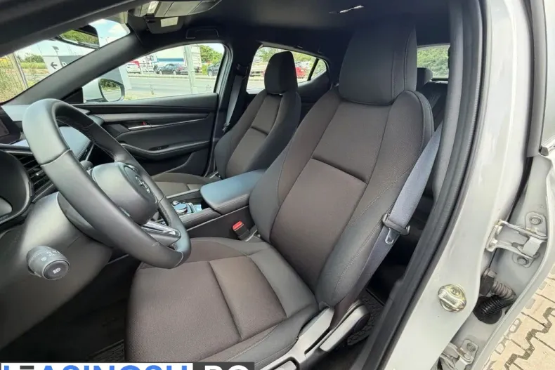 Mazda 3 din 2025 cu 700 km - oferta MAZ235590 - foto 18
