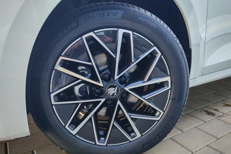 Skoda Octavia din 2026 cu 1 km - oferta SKO235594 - foto 10