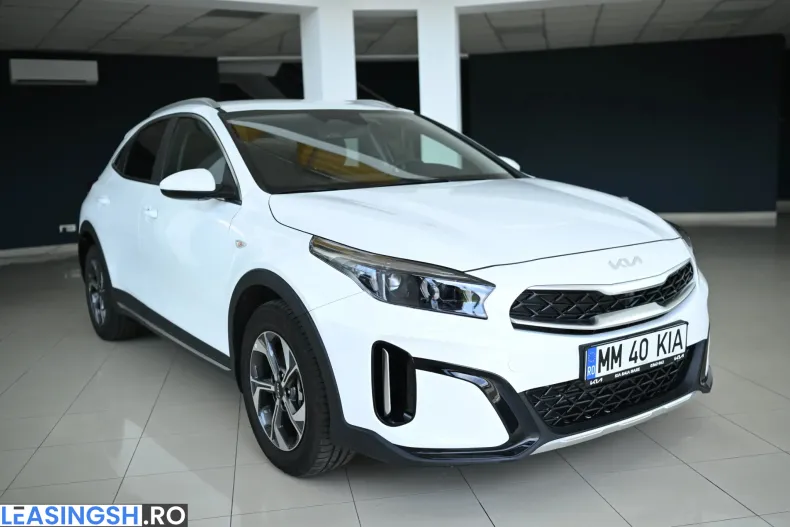 Kia XCeed din 2025 cu 4.285 km - oferta KIA235600 - foto 3