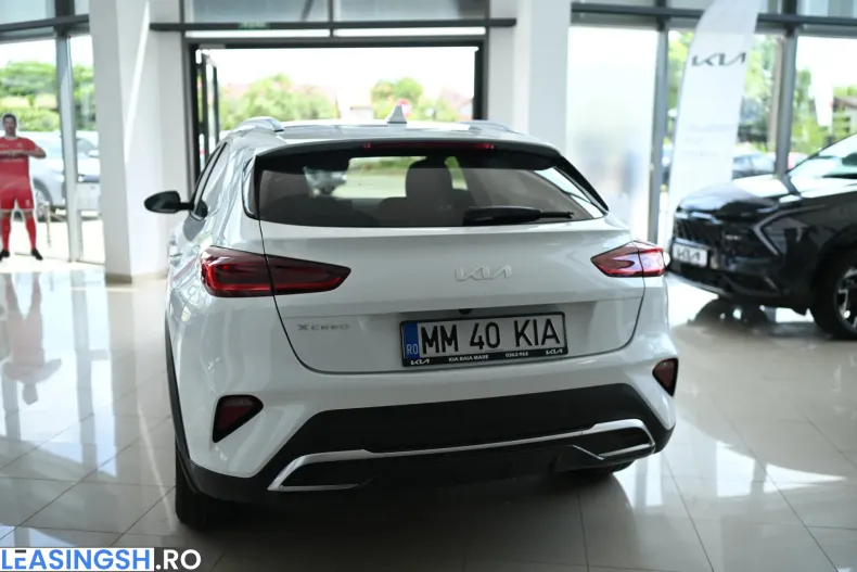 Kia XCeed din 2025 cu 4.285 km - oferta KIA235600 - foto 6