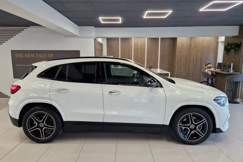 Mercedes-Benz GLA 200 (Clasa GLA) din 2025 cu 9.100 km - oferta MER235601 - foto 4