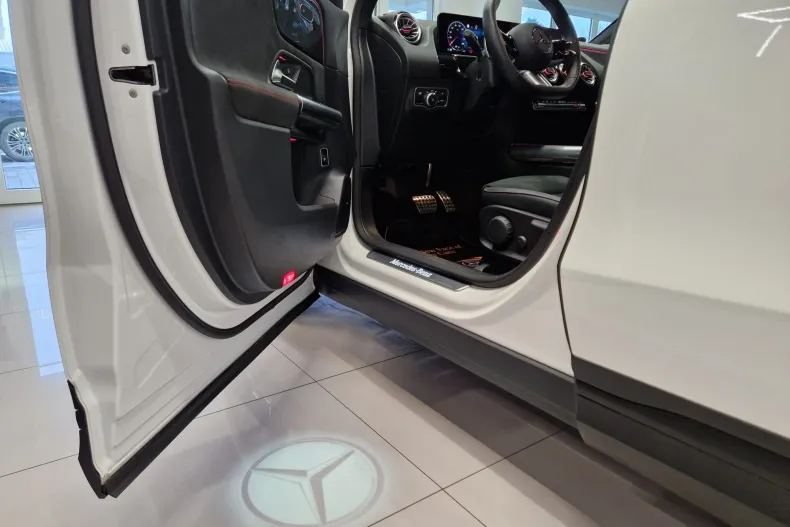 Mercedes-Benz GLA 200 (Clasa GLA) din 2025 cu 9.100 km - oferta MER235601 - foto 19