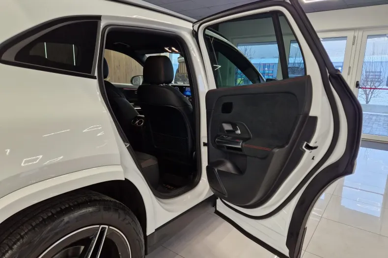 Mercedes-Benz GLA 200 (Clasa GLA) din 2025 cu 9.100 km - oferta MER235601 - foto 22