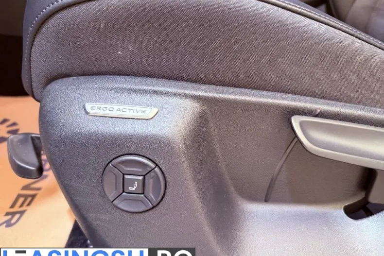 Volkswagen Tayron din 2025 cu 8.648 km - oferta VOL235621 - foto 28