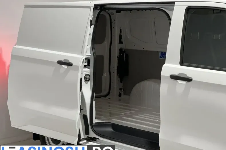 Volkswagen Transporter din 2025 cu 19 km - oferta VOL235622 - foto 26