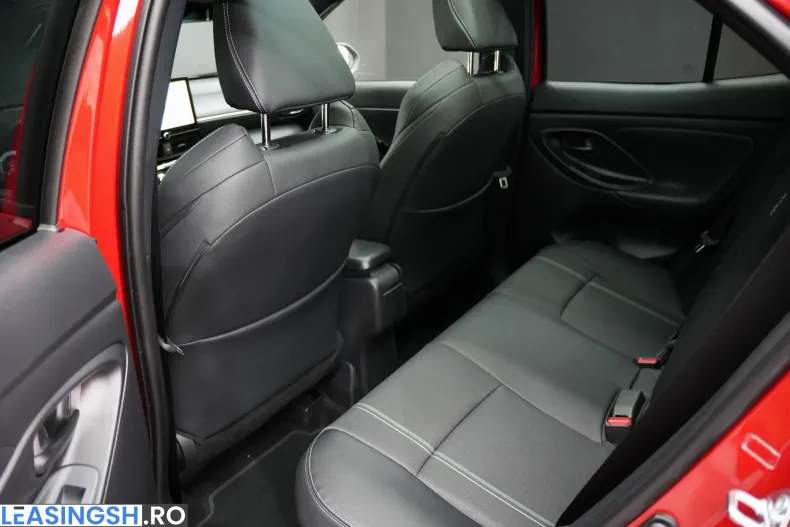Toyota Yaris Cross din 2026 cu 10 km - oferta TOY235625 - foto 8