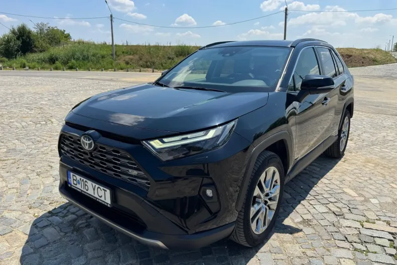 Toyota RAV4 din 2022 cu 71.511 km - oferta TOY235632 - foto 1