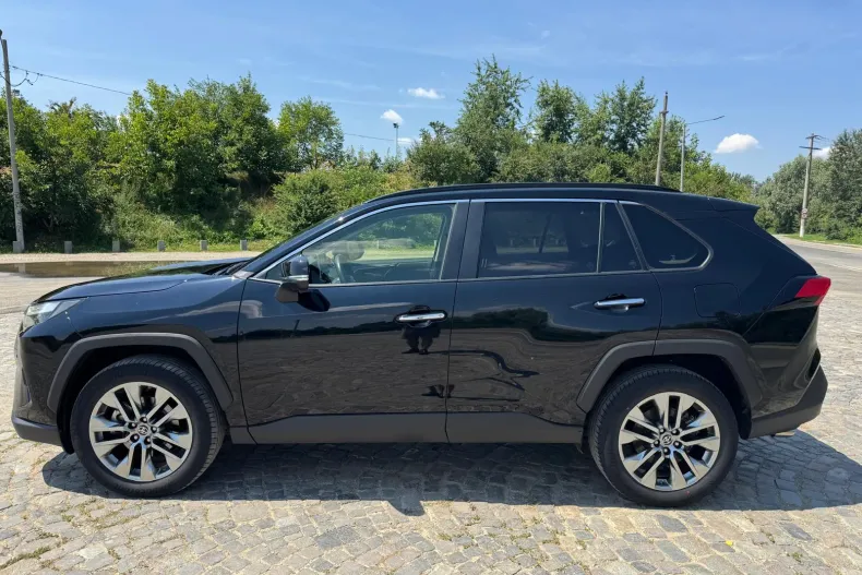 Toyota RAV4 din 2022 cu 71.511 km - oferta TOY235632 - foto 20