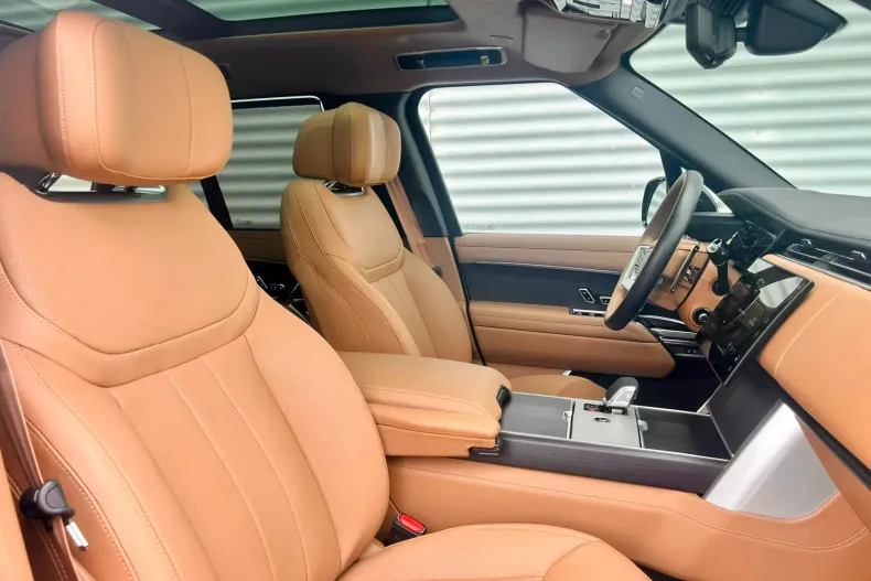 Land Rover Range Rover din 2025 cu 1 km - oferta LAN235633 - foto 8
