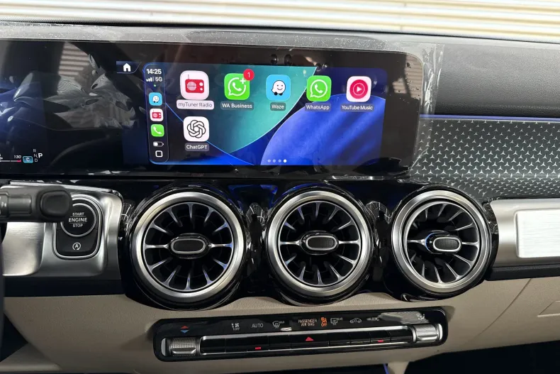 Mercedes-Benz GLB 200 (Clasa GLB) din 2024 cu 6.047 km - oferta MER235634 - foto 10