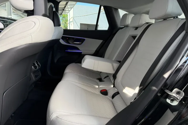 Mercedes-Benz GLC (Clasa GLC) din 2025 cu 6.229 km - oferta MER235639 - foto 19