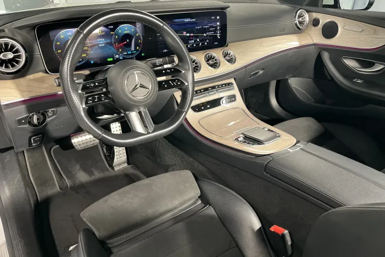 Mercedes-Benz E 300 (Clasa E) din 2022 cu 98.010 km - oferta MER235641 - foto 11
