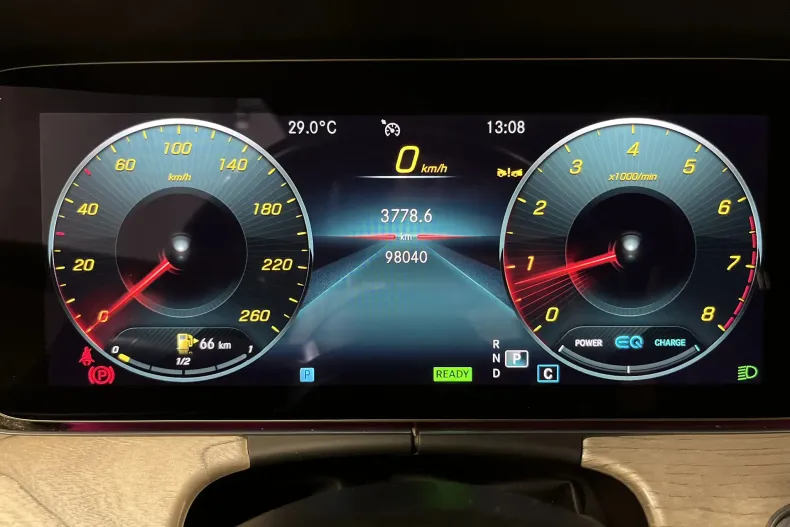 Mercedes-Benz E 300 (Clasa E) din 2022 cu 98.010 km - oferta MER235641 - foto 15