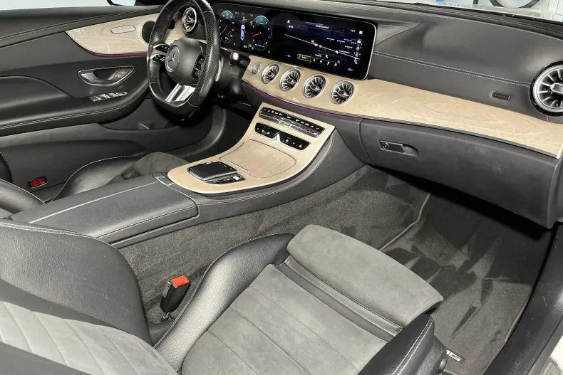 Mercedes-Benz E 300 (Clasa E) din 2022 cu 98.010 km - oferta MER235641 - foto 30