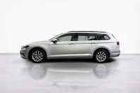 Volkswagen Passat din 2020 cu 93.122 km - oferta VOL235645 - foto 2