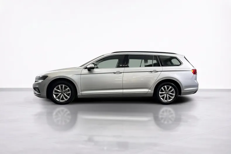Volkswagen Passat din 2020 cu 93.122 km - oferta VOL235645 - foto 2