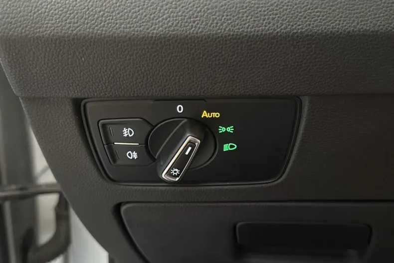 Volkswagen Passat din 2020 cu 93.122 km - oferta VOL235645 - foto 15