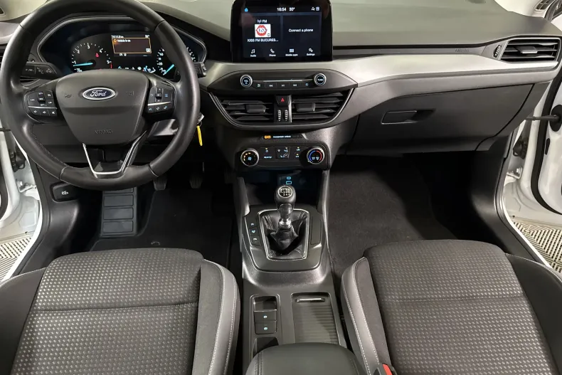 Ford Focus din 2022 cu 74.114 km - oferta FOR235652 - foto 9
