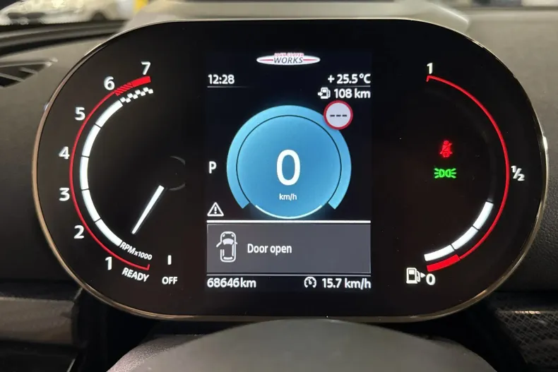 MINI Clubman din 2022 cu 68.646 km - oferta MIN235654 - foto 10