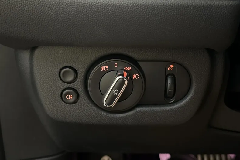 MINI Clubman din 2022 cu 68.646 km - oferta MIN235654 - foto 15
