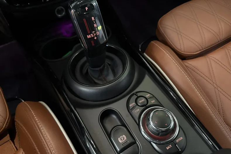 MINI Clubman din 2022 cu 68.646 km - oferta MIN235654 - foto 17