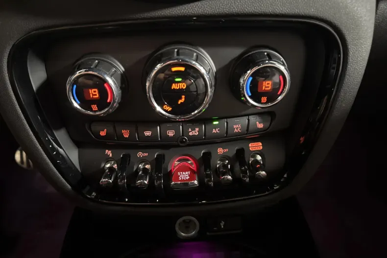 MINI Clubman din 2022 cu 68.646 km - oferta MIN235654 - foto 18
