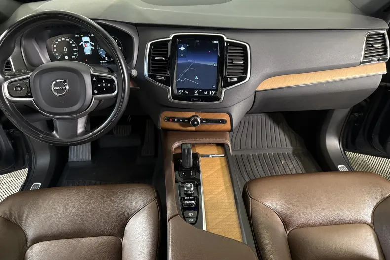 Volvo XC90 din 2021 cu 165.591 km - oferta VOL235659 - foto 9