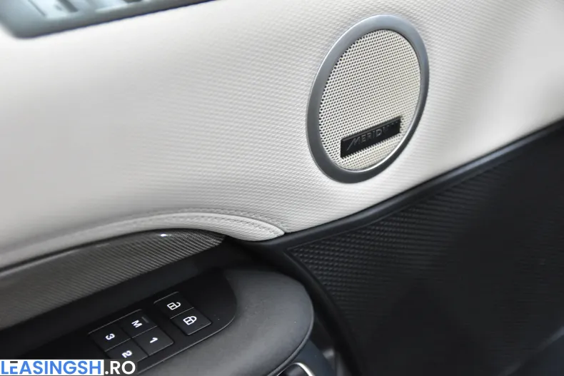 Land Rover Discovery din 2020 cu 79.357 km - oferta LAN235669 - foto 16