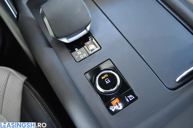 Land Rover Discovery din 2020 cu 79.357 km - oferta LAN235669 - foto 19