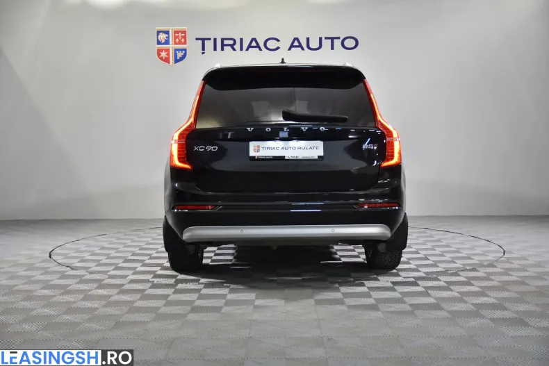 Volvo XC90 din 2022 cu 81.592 km - oferta VOL235671 - foto 4