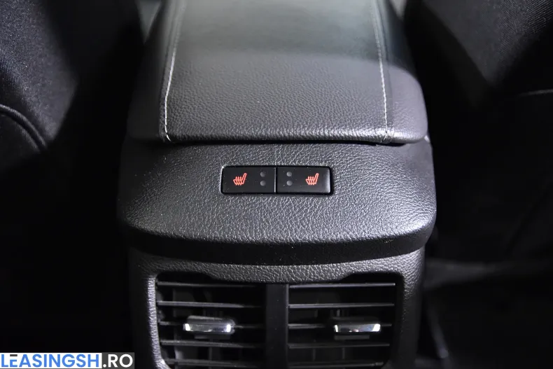 Ford Mondeo din 2021 cu 79.891 km - oferta FOR235679 - foto 23