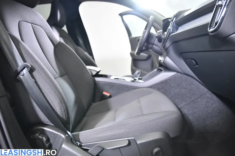 Volvo XC40 din 2020 cu 126.710 km - oferta VOL235682 - foto 11
