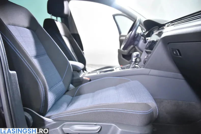 Volkswagen Passat din 2022 cu 122.096 km - oferta VOL235683 - foto 11