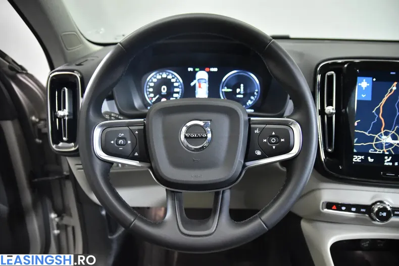 Volvo XC40 din 2023 cu 30.586 km - oferta VOL235687 - foto 16