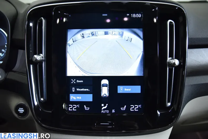 Volvo XC40 din 2023 cu 30.586 km - oferta VOL235687 - foto 18