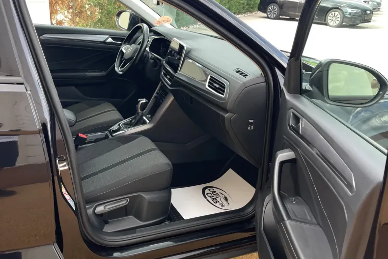 Volkswagen T-Roc din 2022 cu 137.000 km - oferta VOL235704 - foto 21