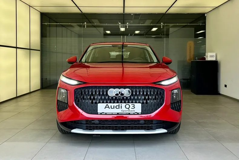 Audi Q3 din 2026 cu 1 km - oferta AUD235707 - foto 4