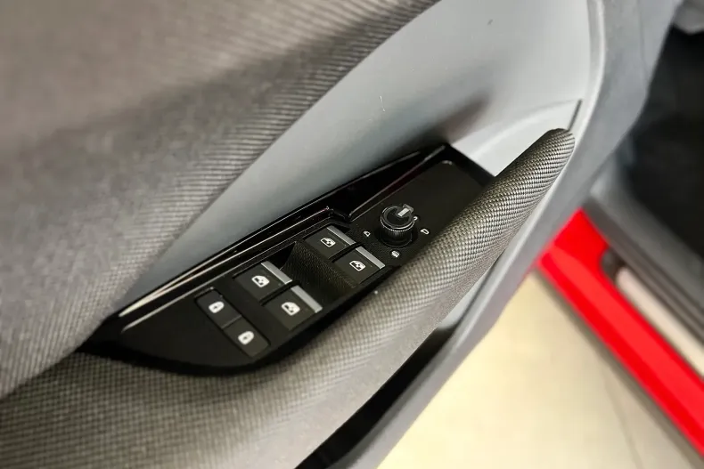 Audi Q3 din 2026 cu 1 km - oferta AUD235707 - foto 14