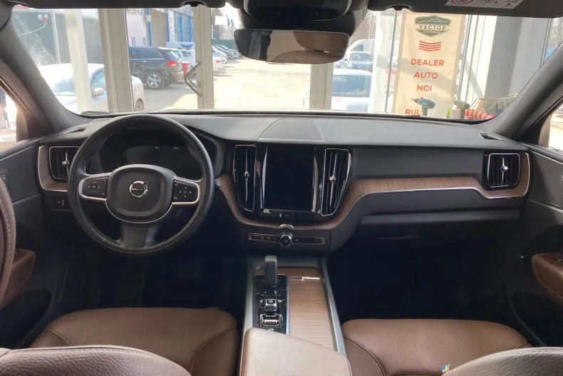 Volvo XC60 din 2021 cu 77.821 km - oferta VOL235712 - foto 24