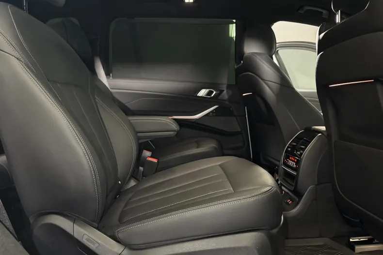 BMW X7 (Seria X) din 2021 cu 63.580 km - oferta BMW235716 - foto 12